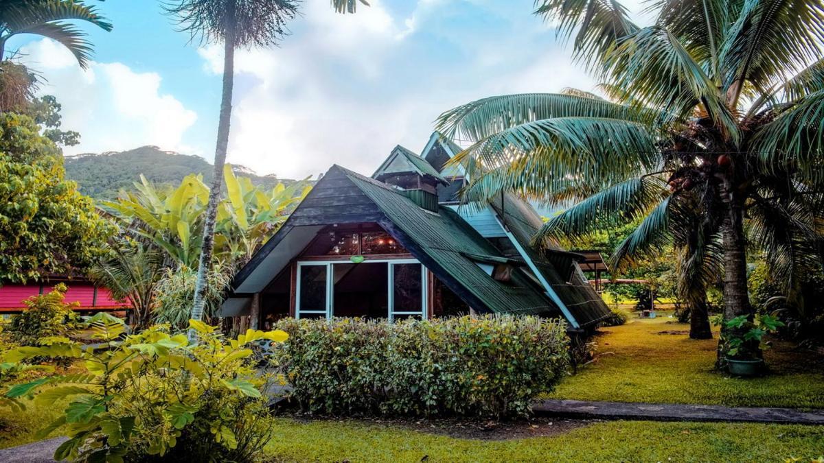 Pension Les Trois Cascades Uturoa Exterior photo