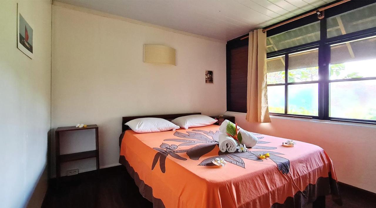 Pension Les Trois Cascades Uturoa Exterior photo