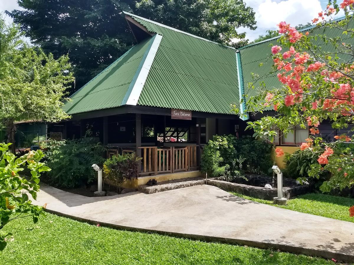 Pension Les Trois Cascades Uturoa Exterior photo