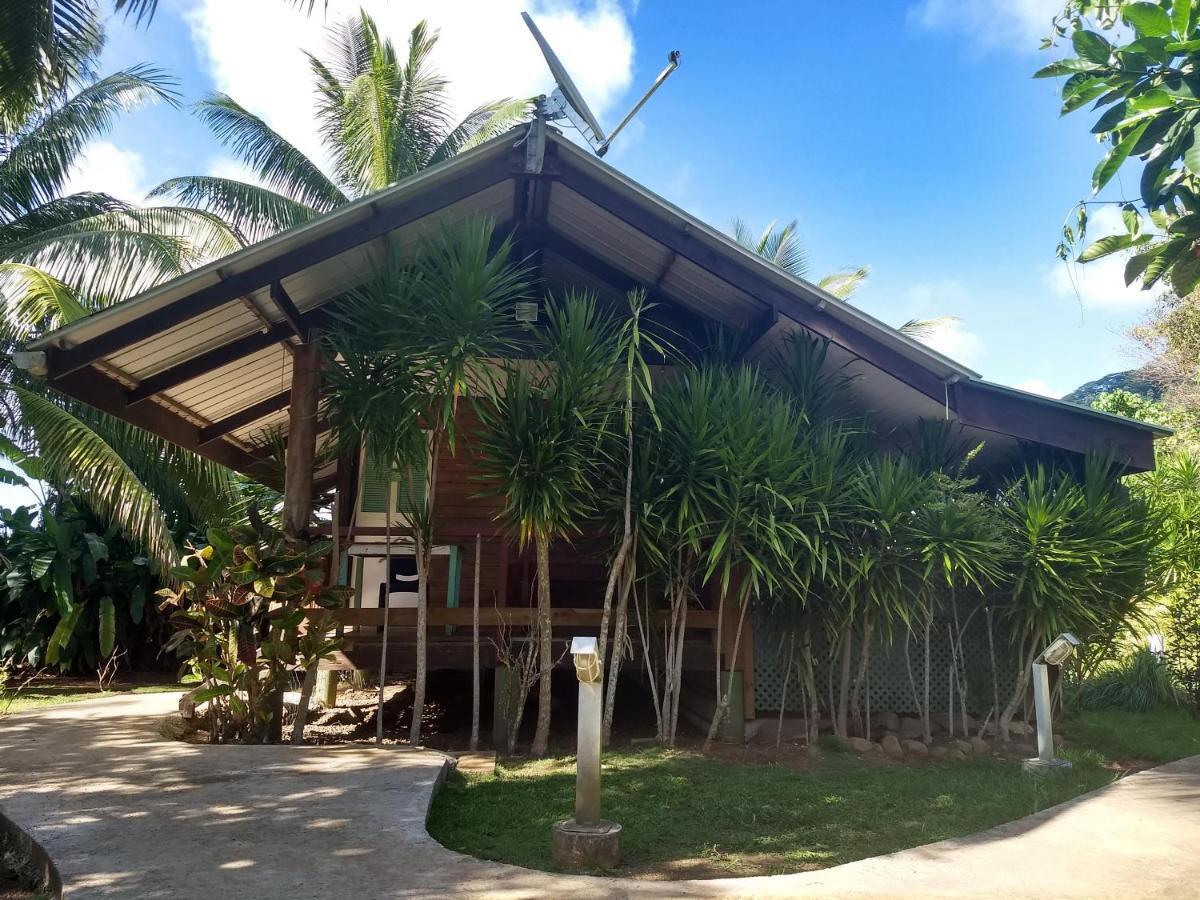 Pension Les Trois Cascades Uturoa Exterior photo